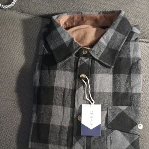 A New Long Sleeves Plaid Flannel Buffalo Shirt By Demeanor (Size L)